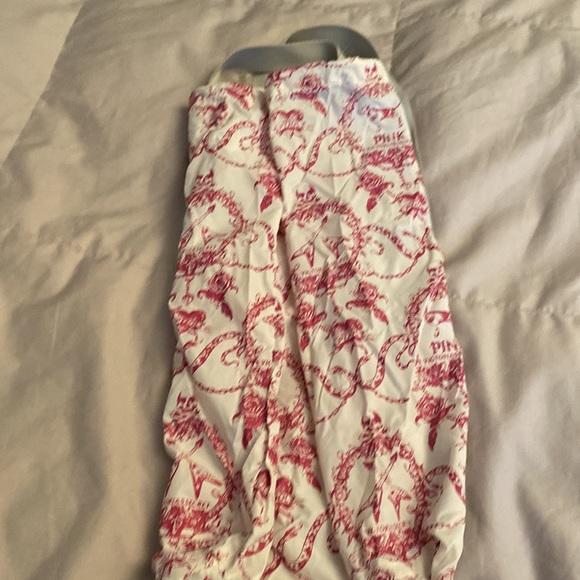 New no tags. Victoria secret PINK nylon and web travel bag in a pouch - Picture 6 of 9